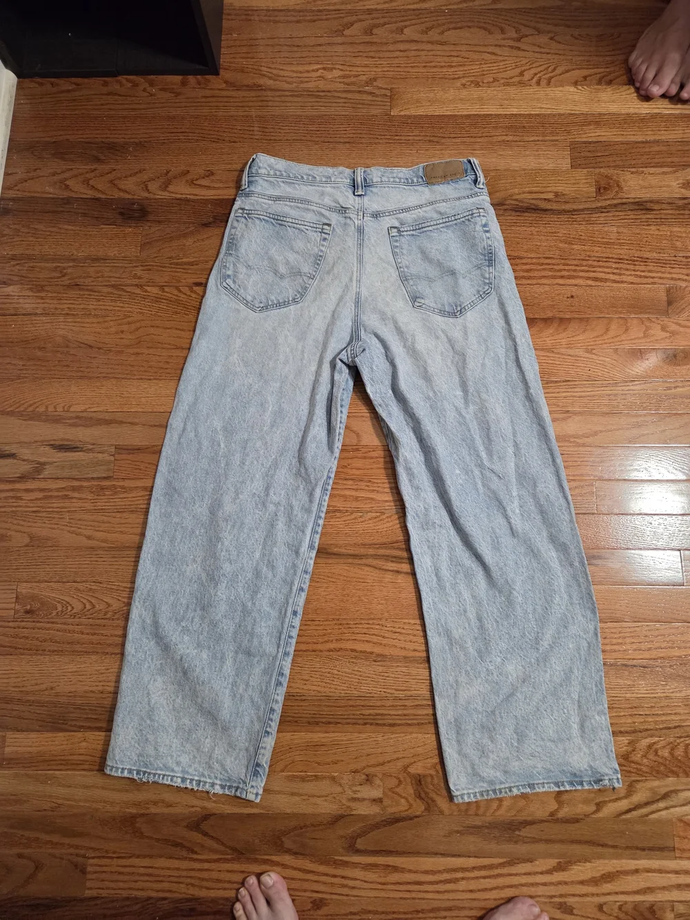 American Eagle Outfitters Light Wash Baggy Jeans